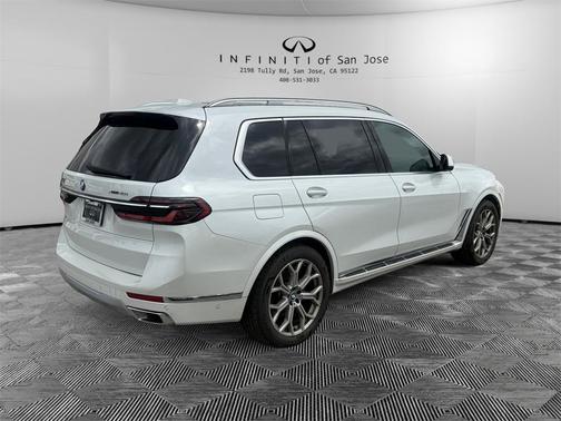 2024 BMW X7 xDrive40i
