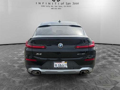2024 BMW X4 xDrive30i