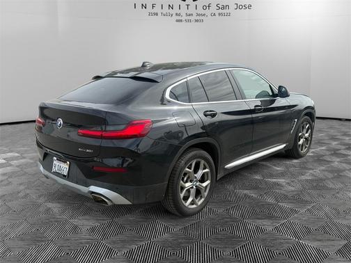 2024 BMW X4 xDrive30i