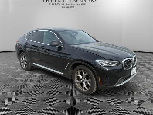 2024 BMW X4 xDrive30i