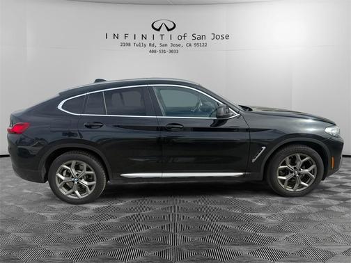 2024 BMW X4 xDrive30i