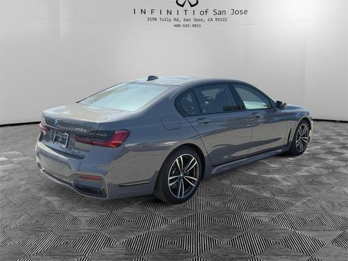 2022 BMW 745e xDrive