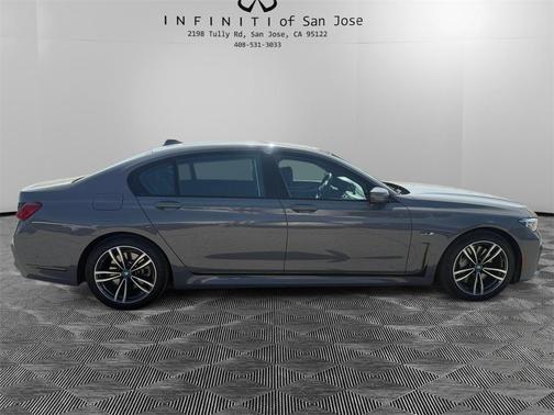 2022 BMW 745e xDrive