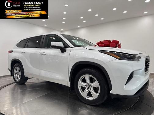 2023 Toyota Highlander L