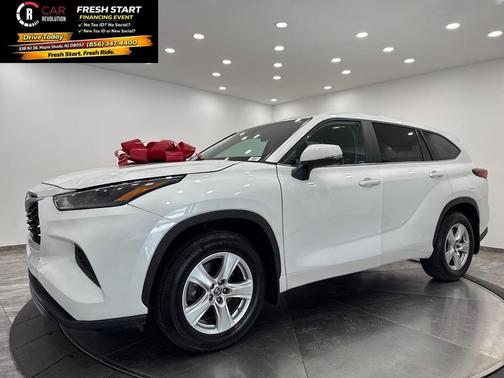 2023 Toyota Highlander L
