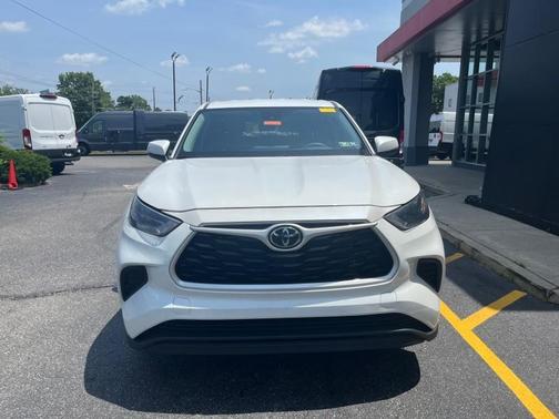 2023 Toyota Highlander L