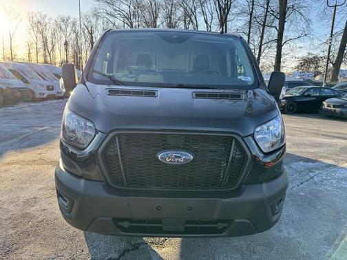 2023 Ford Transit-250