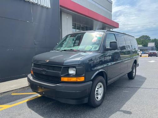 2017 Chevrolet Express 2500 LS