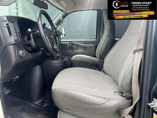 2017 Chevrolet Express 2500 LS