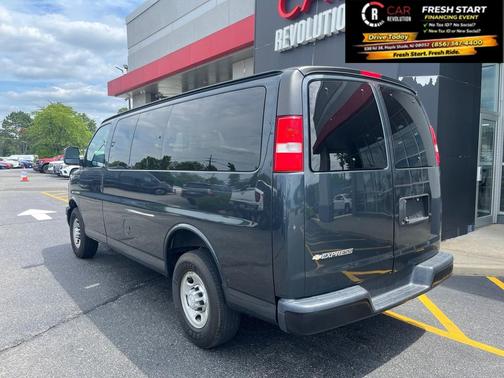 2017 Chevrolet Express 2500 LS