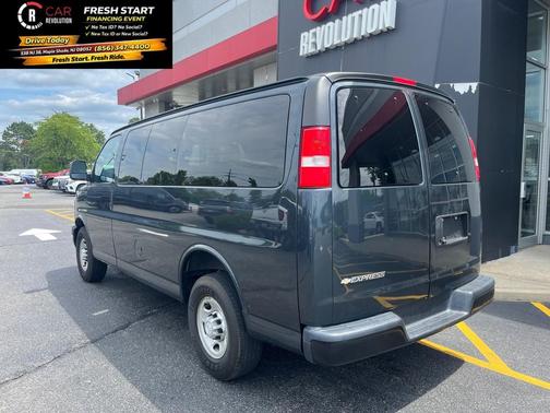 2017 Chevrolet Express 2500 LS