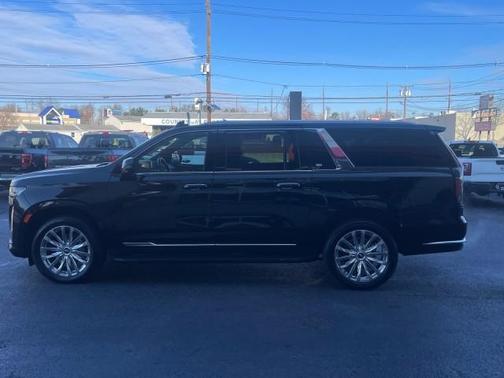 2023 Cadillac Escalade ESV Premium Luxury