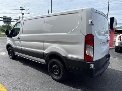 2022 Ford Transit-250