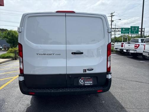 2022 Ford Transit-250