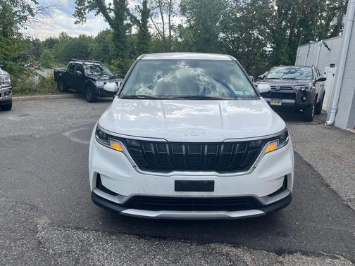 2022 Kia Carnival LXS