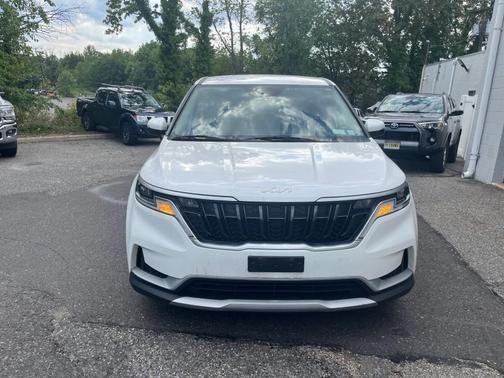2022 Kia Carnival LXS