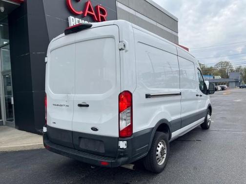 2022 Ford Transit-250