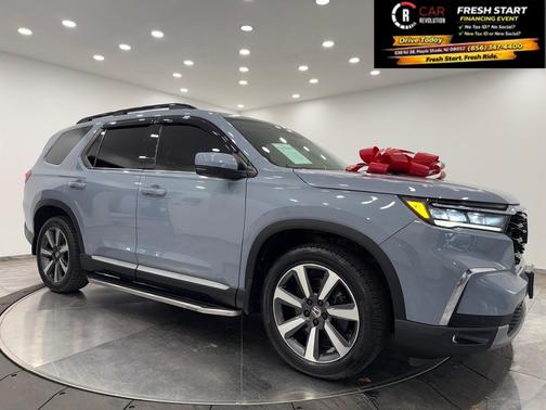 2024 Honda Pilot Touring