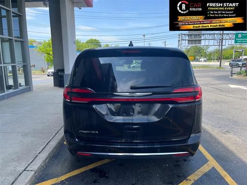Black 2023 Chrysler Pacifica Touring-L