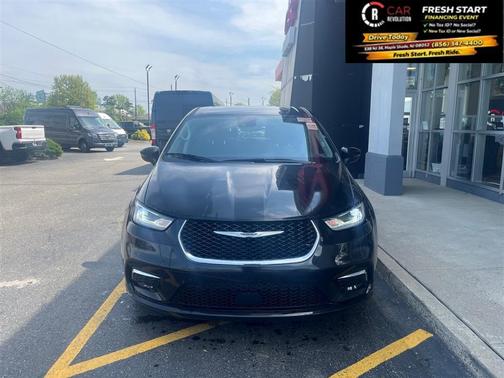 Black 2023 Chrysler Pacifica Touring-L
