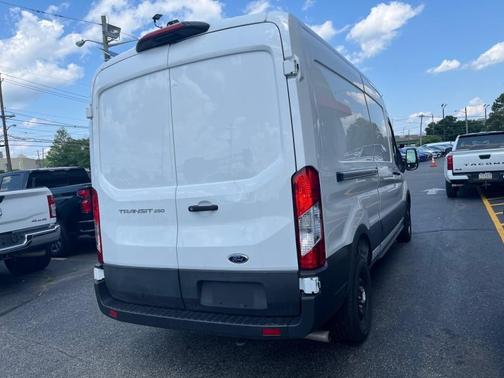 2023 Ford Transit-250 T-250 148