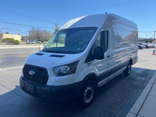 2022 Ford Transit-250 Base