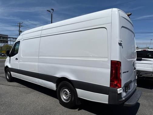2023 Mercedes-Benz Sprinter 2500 