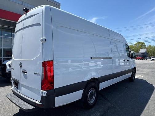 2023 Mercedes-Benz Sprinter 2500 