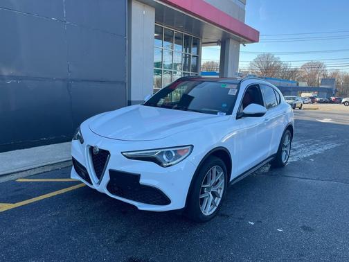 2019 Alfa Romeo Stelvio Ti