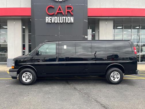 2017 Chevrolet Express 3500 LT