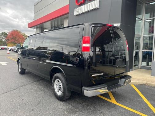 2017 Chevrolet Express 3500 LT
