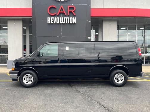 2017 Chevrolet Express 3500 LT