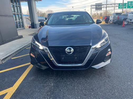 2022 Nissan Altima 2.5 SV