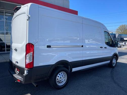2022 Ford Transit-250