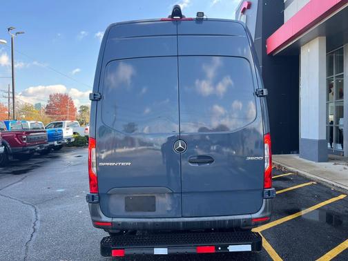 2019 Mercedes-Benz Sprinter 2500 144