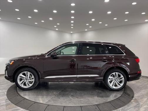 2021 Audi Q7 55 Premium Plus