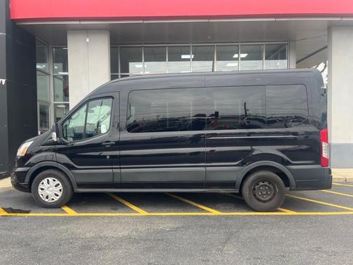 2022 Ford Transit-350 XLT