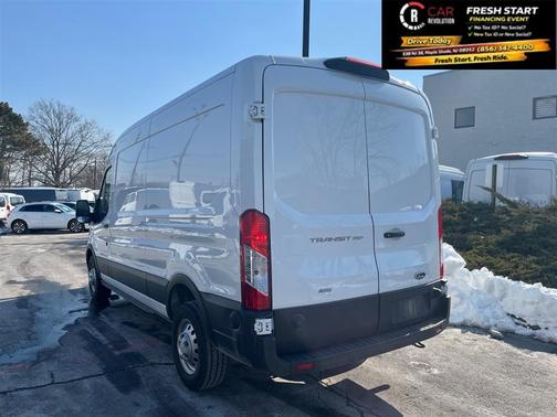 2024 Ford Transit-250 148 WB Medium Roof Cargo