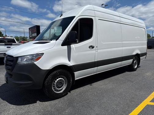 2023 Mercedes-Benz Sprinter 2500