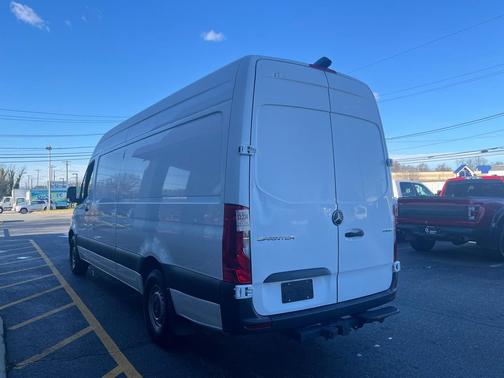 2022 Mercedes-Benz Sprinter 2500 HIGH ROOF I4