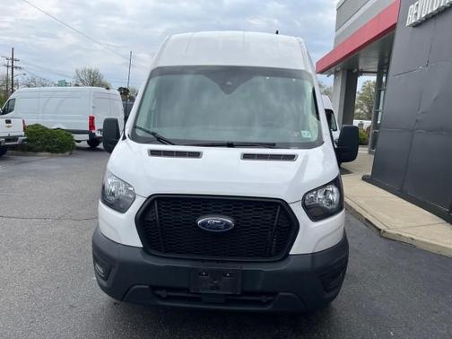 2022 Ford Transit-250 Base