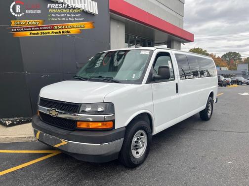 2017 Chevrolet Express 3500 LT