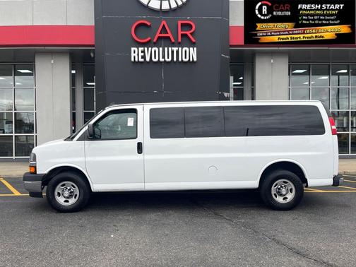 2017 Chevrolet Express 3500 LT