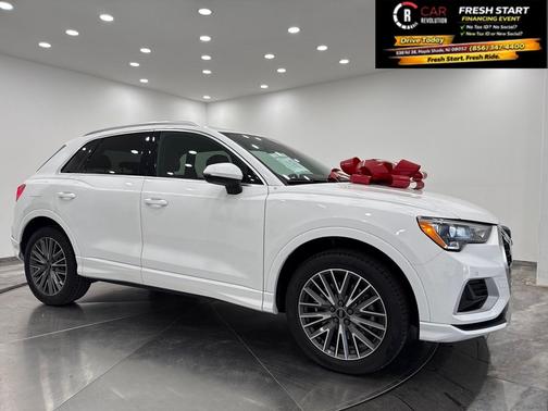 2022 Audi Q3 40 Premium