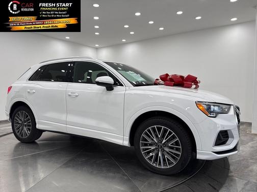 2022 Audi Q3 40 Premium