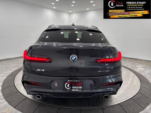 2021 BMW X4 xDrive30i