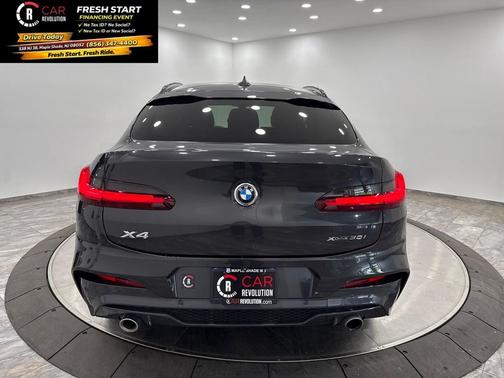 2021 BMW X4 xDrive30i