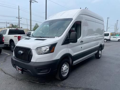 2022 Ford Transit-250 Base