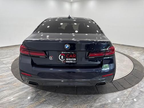 2022 BMW 530 i xDrive