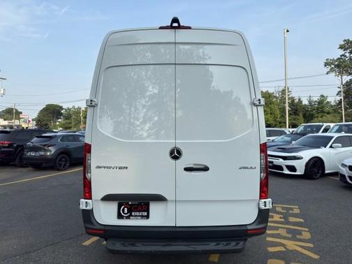 2022 Mercedes-Benz Sprinter 2500 144''